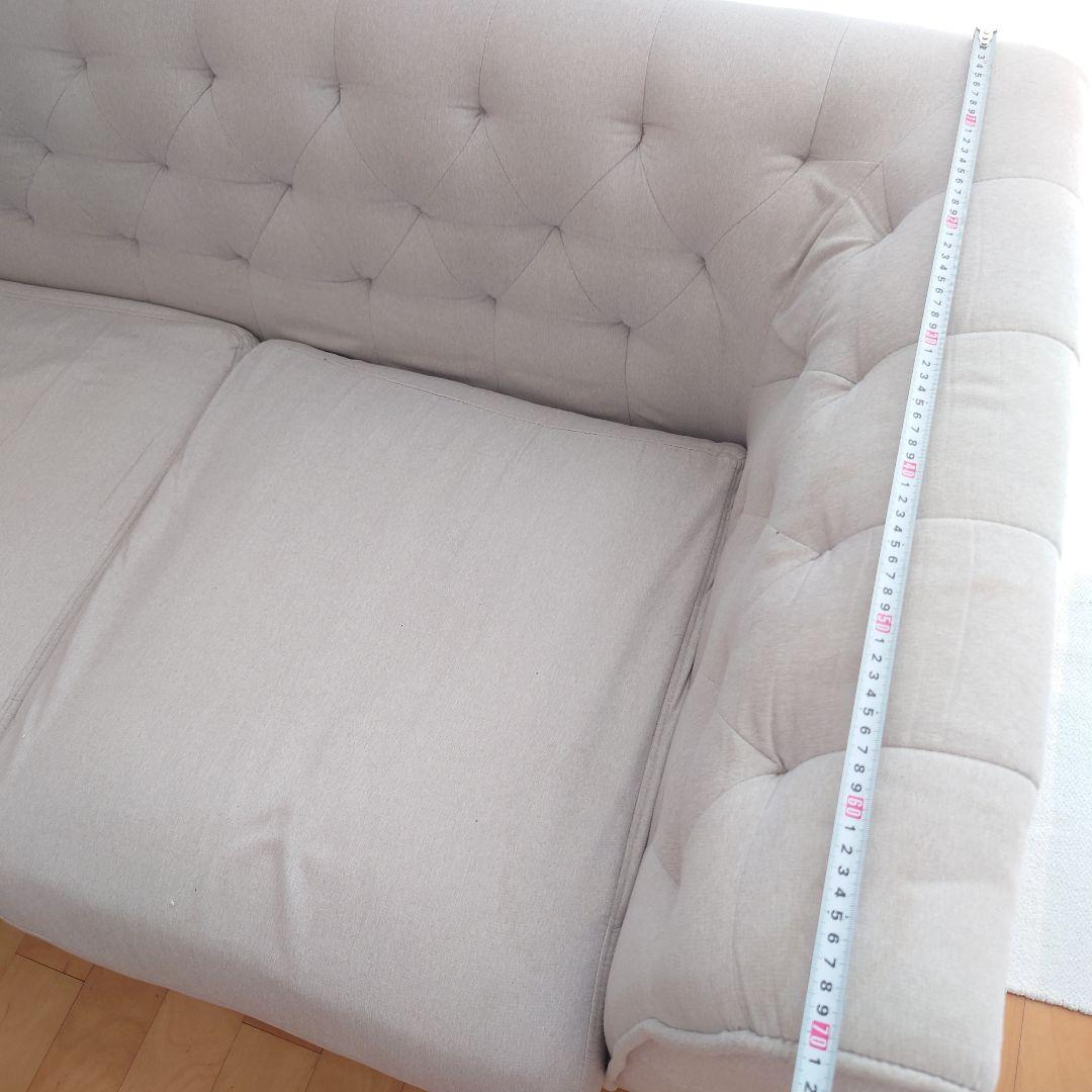 送料込☆中古ソファ・ライトグレー ボタンタッセルデザイン ソファ