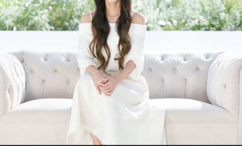 送料込☆中古ソファ・ライトグレー ボタンタッセルデザイン ソファ