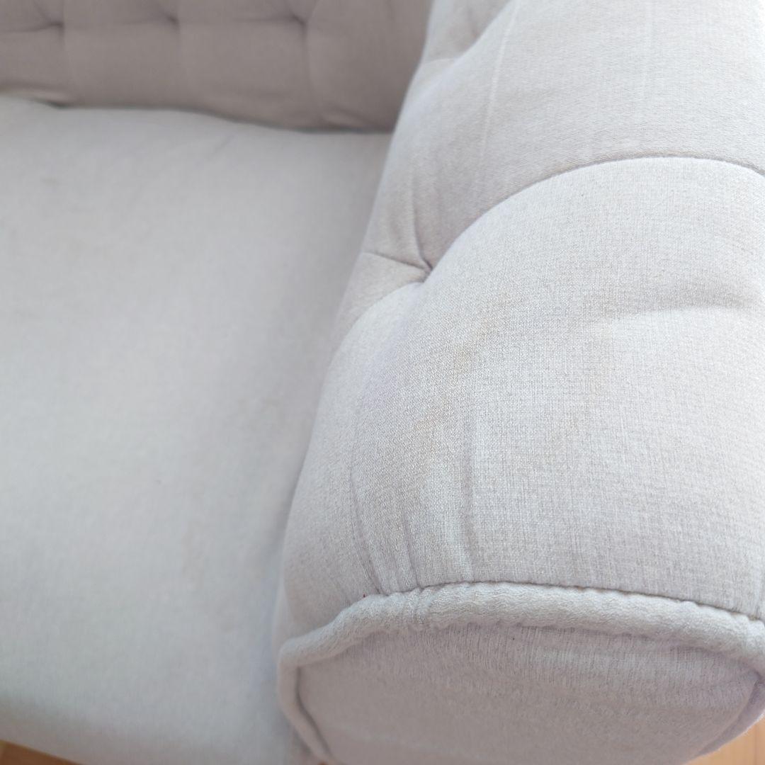 送料込☆中古ソファ・ライトグレー ボタンタッセルデザイン ソファ