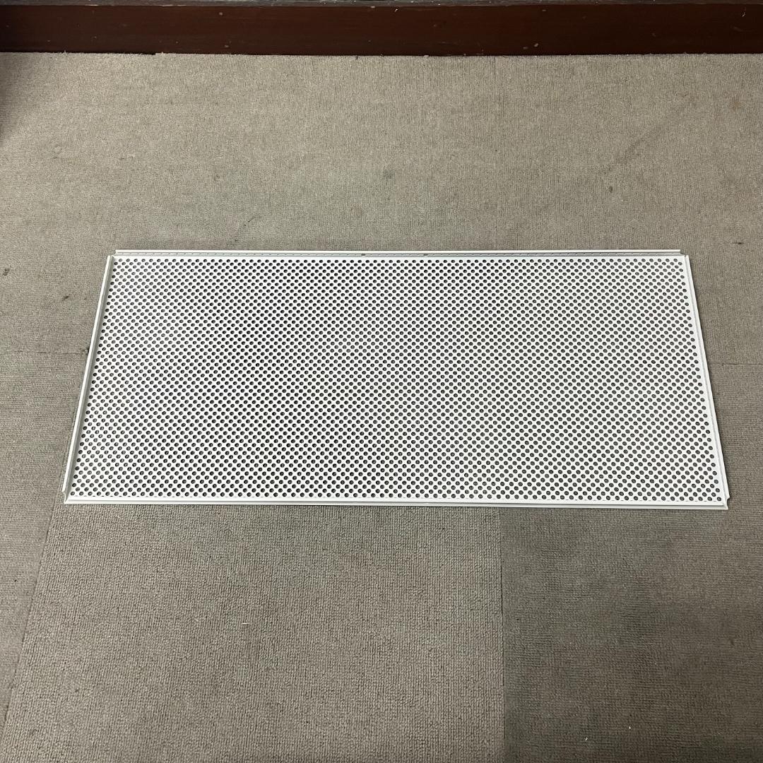 USM Haller 750×350mm punching panel ホワイト