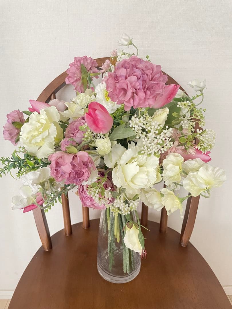 ウェディングブーケ　アーティフィシャルフラワー　ブーケチューリップブーケ