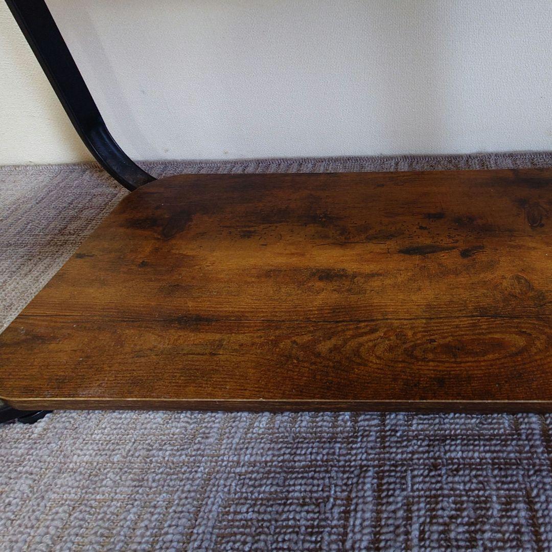 シック　インダストリアルスタイルのローテーブル