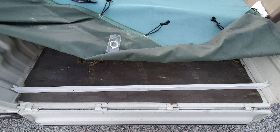 引き取り限定　ロフトベッド ホワイト 階段付き コンセント付き