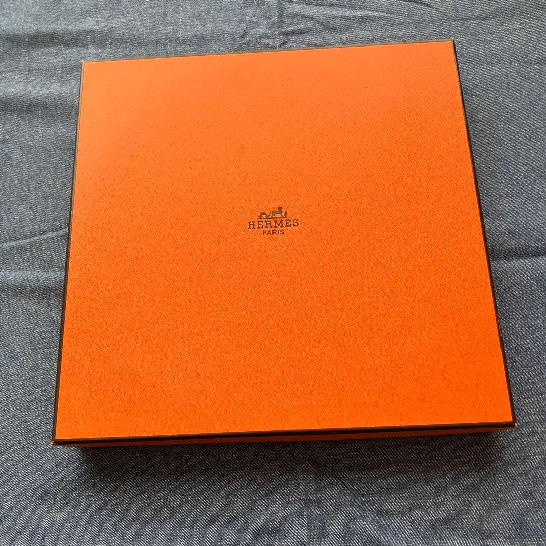 新品未使用　エルメス　リズム　グリーン ディナープレート　27.5cm 1枚