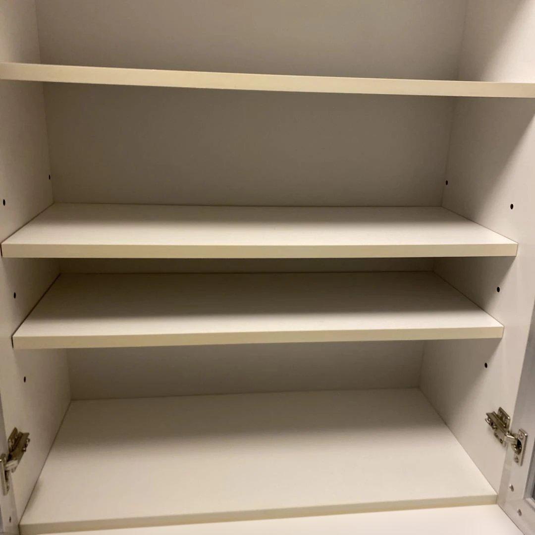 引き取りや近郊地域の方配達致します！ホワイト 食器棚 収納力抜群