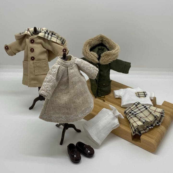 ねんどろいど どーる 服 オーダー受付 - メルカリ