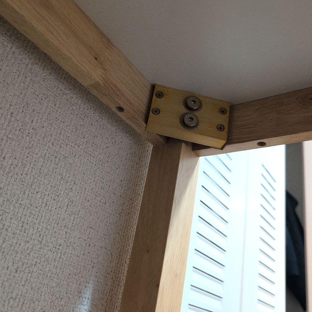 美品　ホワイト木製テーブル　70ｃｍ正方形