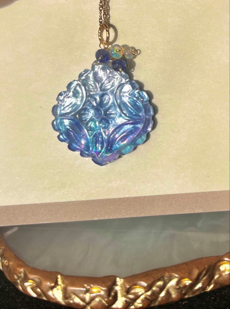 ラピスラズリ×マザオパ×水晶のトリプレットカービングPT