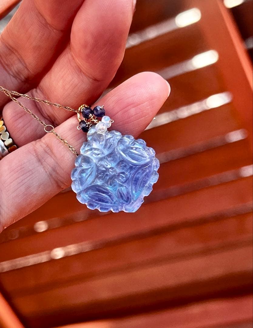 ラピスラズリ×マザオパ×水晶のトリプレットカービングPT