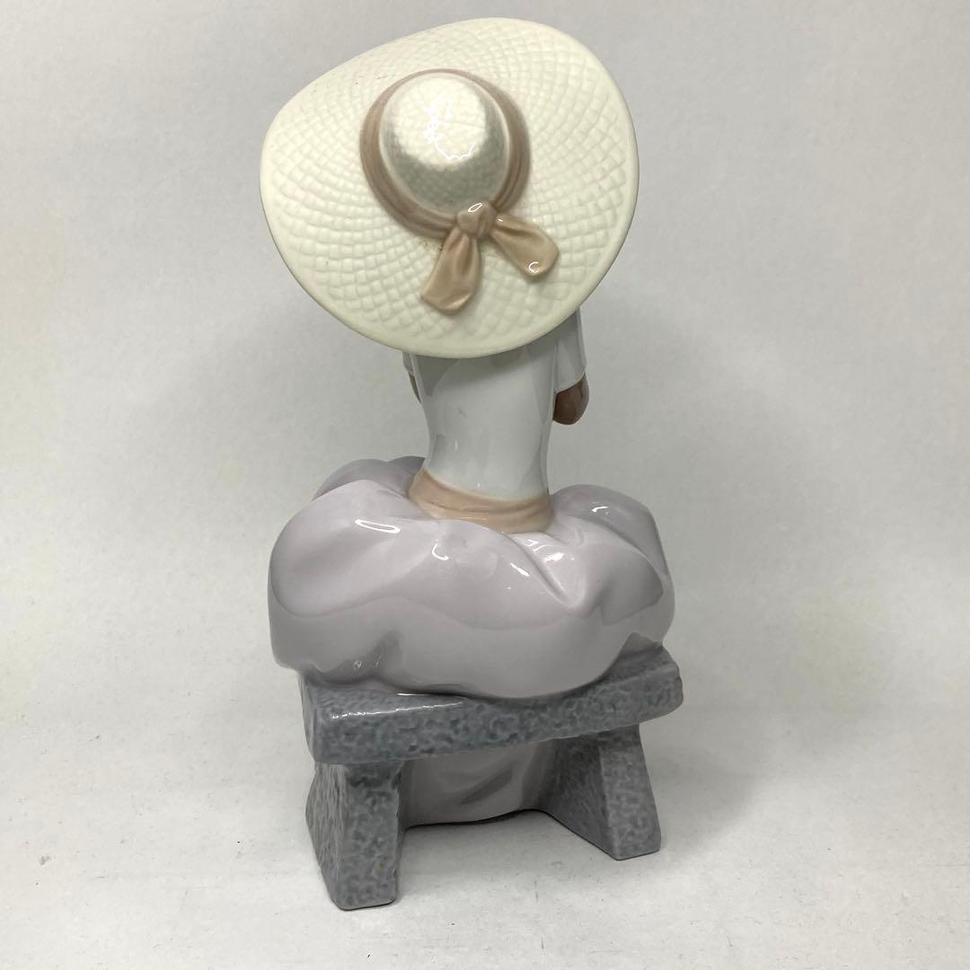 希少✨LLADRO リアドロ お花の甘い香りに包まれる少女。 6822 - メルカリ