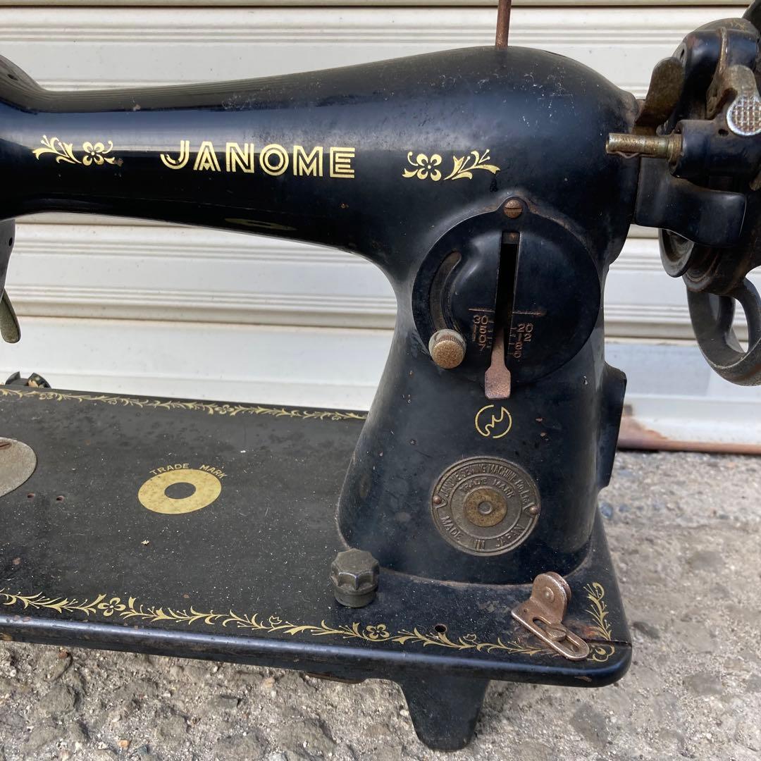 ジャノメ　アンティークミシン