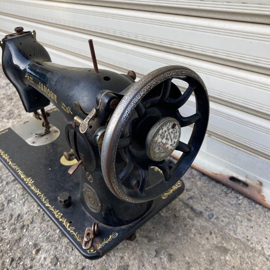 ジャノメ　アンティークミシン
