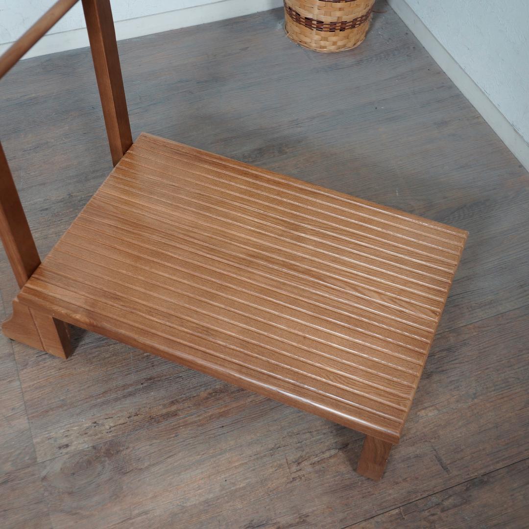 【新品】天然木　手すり付き玄関踏み台　片側手すり　アウトレット