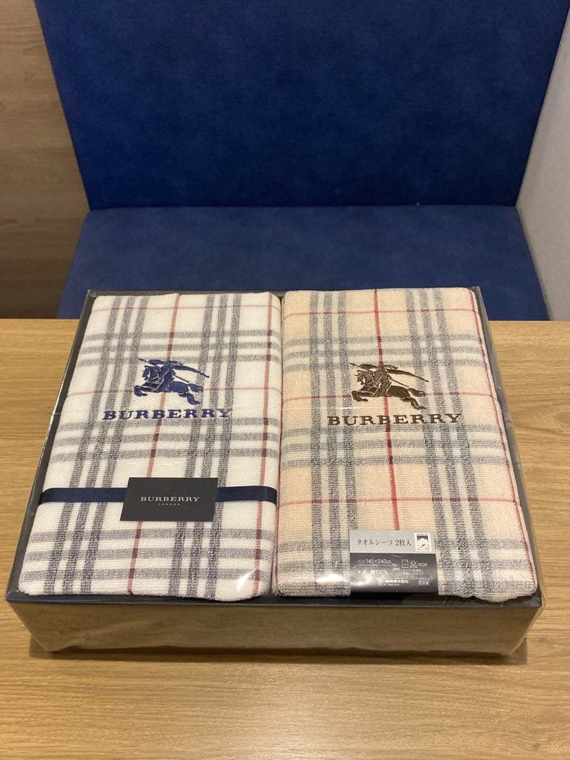 【未使用品箱付き】バーバリー　タオルシーツ2枚入りチェック柄　 西川産業ベージュ