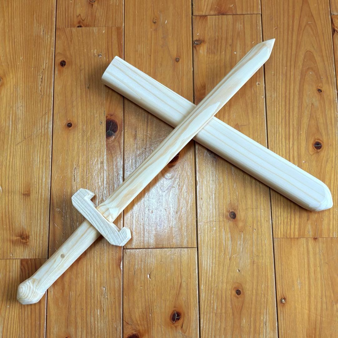小さな木の短剣(木剣 剣 木刀 wood sword ) - メルカリ