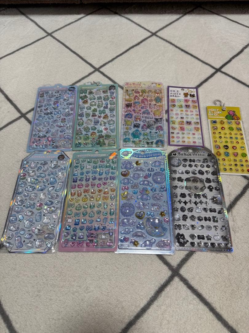 ボンボンドロップ　うるちゅる　シール　50点＋手帳　まとめ売り