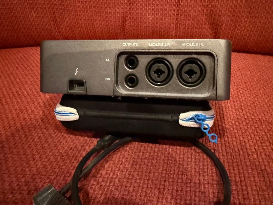 【送料込み】Universal Audio Arrow