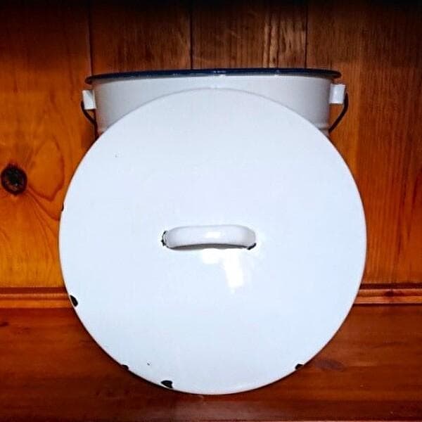 【ドイツ製】ホーロー　蓋付きバケツ