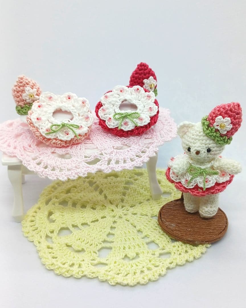 イチゴちゃん　イチゴちゃんミニ　ハンドメイドドール服