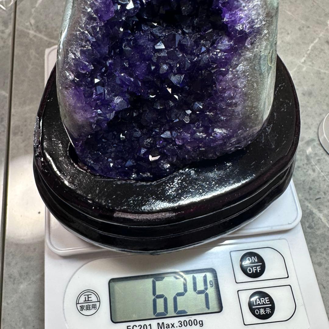 【天然石】アメジストドーム 624g ウルグアイ産 クラスター 浄化 置物