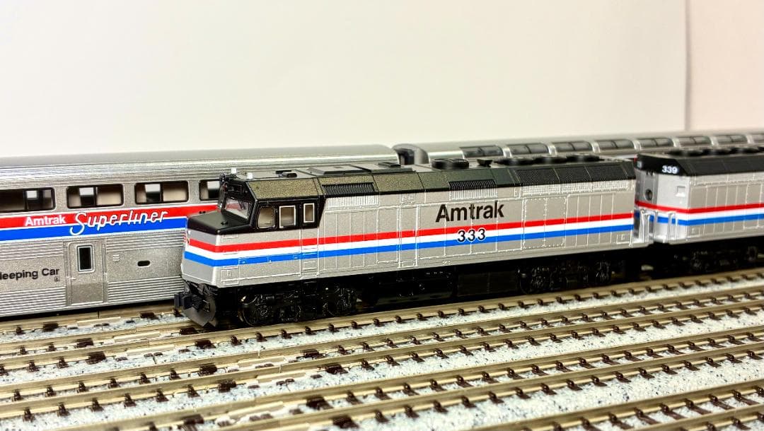 ☆ Amtrak スーパーライナー 客車＆牽引機 F40PH重連モデル☆彡