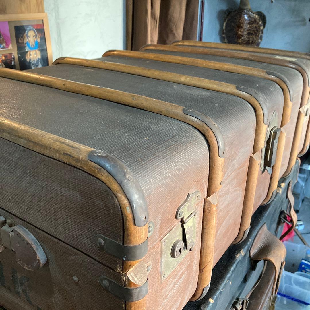 アンティークトランク