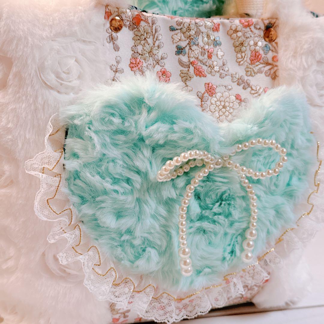 あ*き様 コヤンイサムチョン♡ インド刺繍＆ファー！ミントブルーうさルミのトート