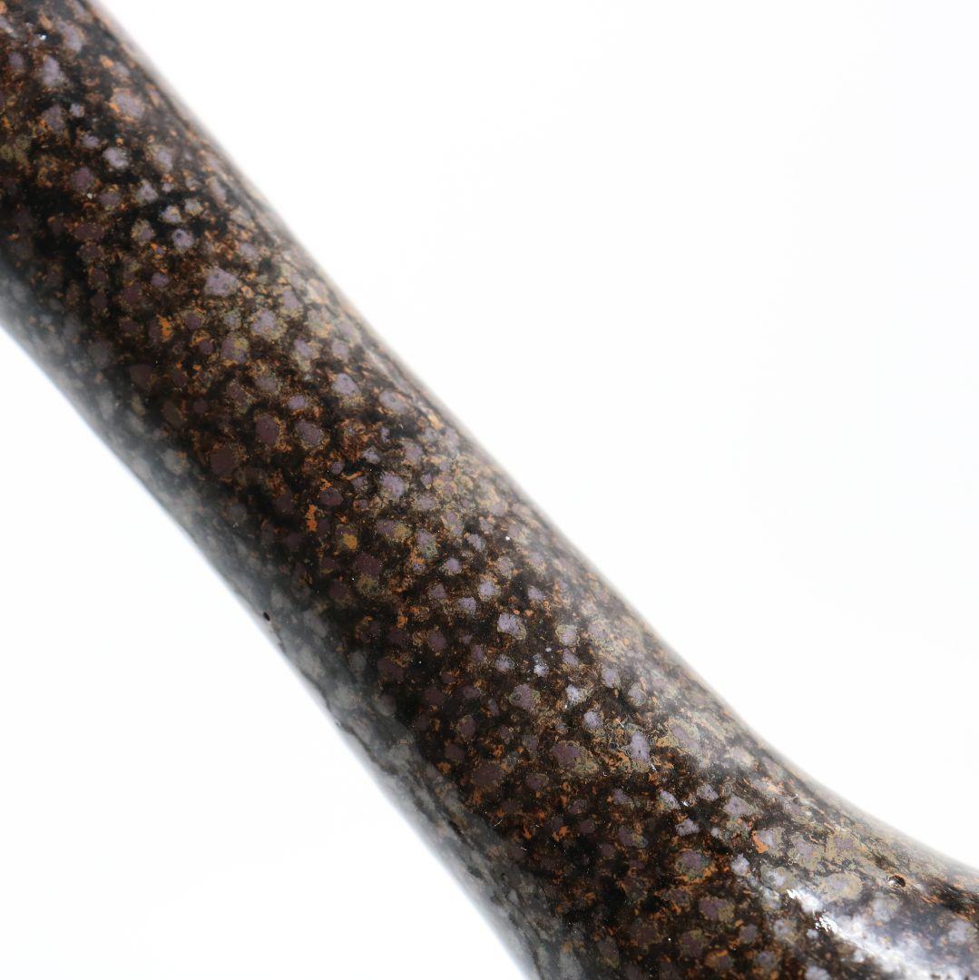 十代 大樋長左衛門(年朗)作 天目釉 魚文花入 花瓶 花器 AB844 DD