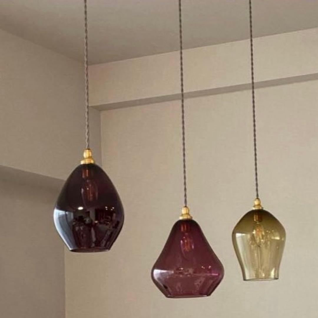 【最終価格です】イギリス製　手吹きガラス　ペンダントライト