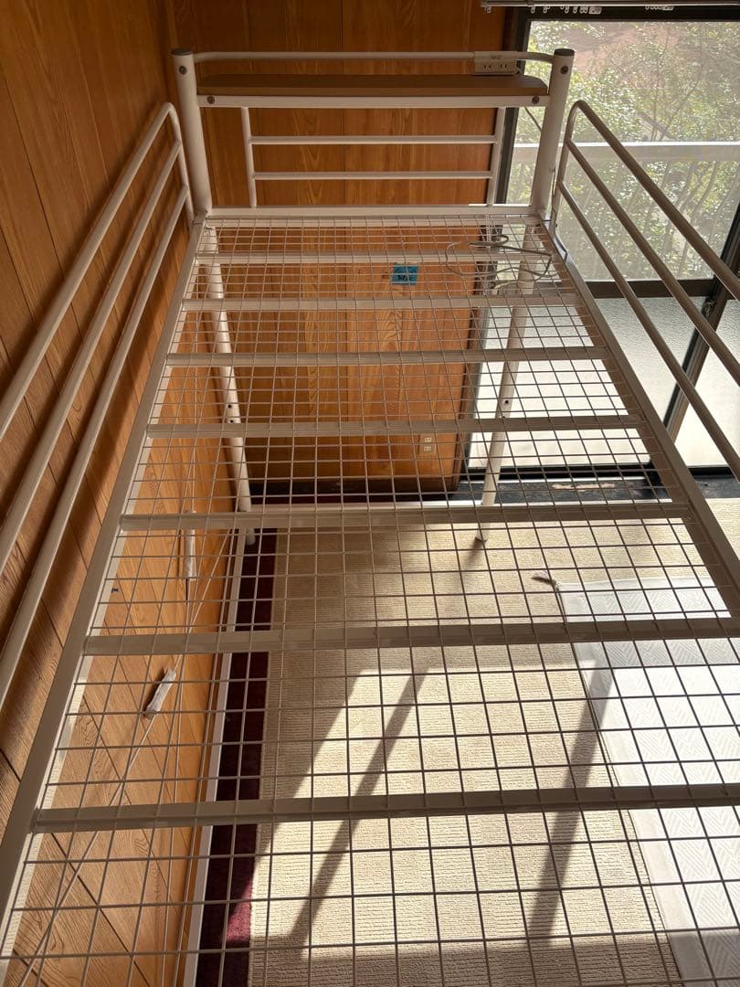 【大分県】引き取り限定　ホワイト ロフトベッド 階段付き