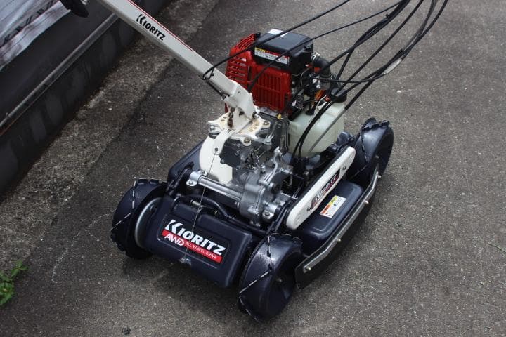 草刈機　オーレック　スパイダーモアー　共立　AZ852F　4WD　斜面刈