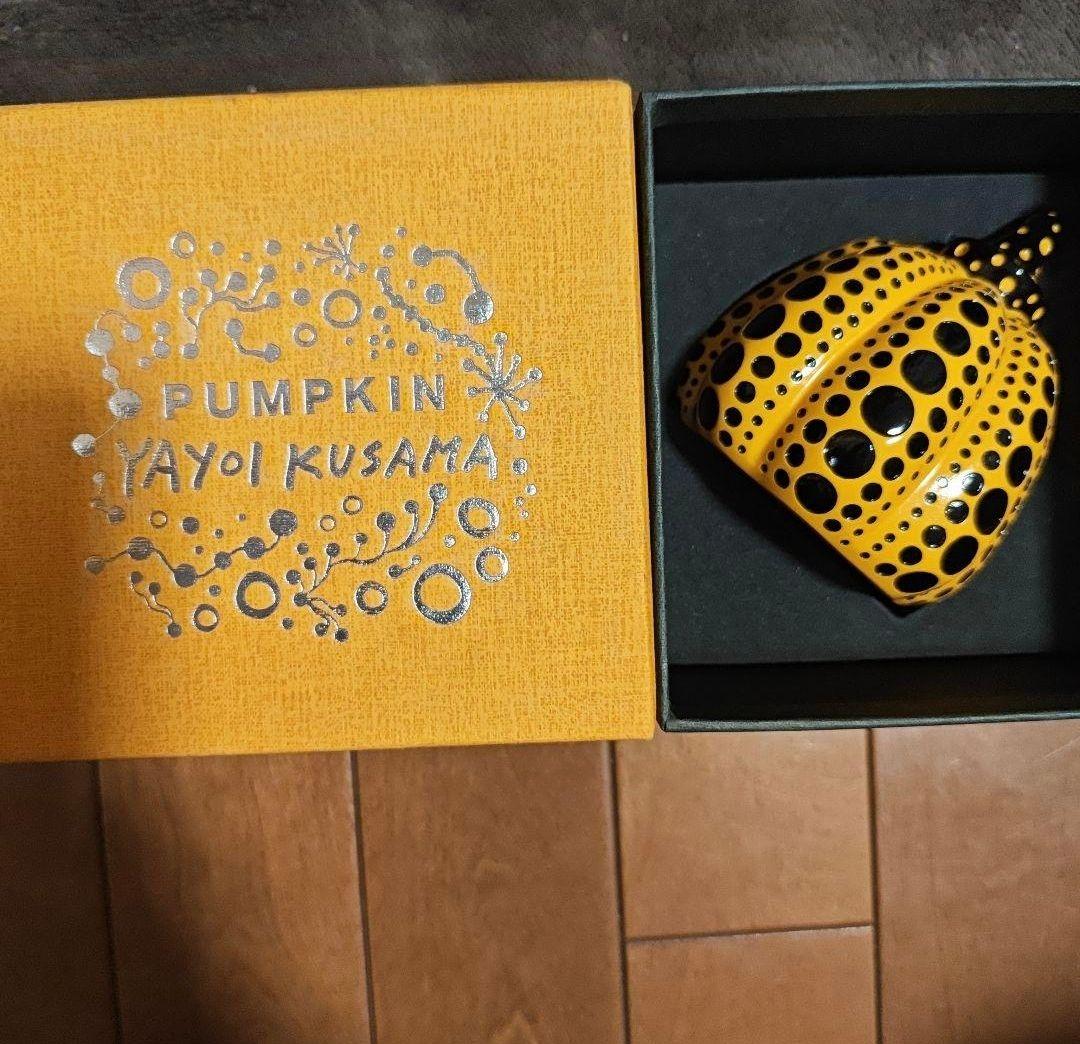 草間彌生 カボチャ （パンプキン） 黄　オブジェ　ペーパーウェイト
