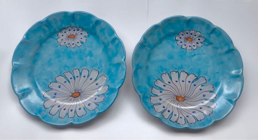 ブランド　イタリア　ヴィエトリ　手描き　飾り皿　直径約19㎝　アンティーク　2枚