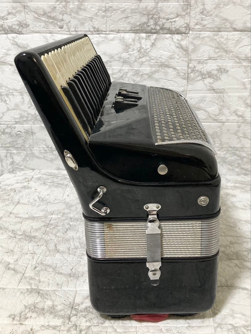 音出し確認済 蛇腹良好】EXCELSIOR アコーディオン Mod.303/S - メルカリ