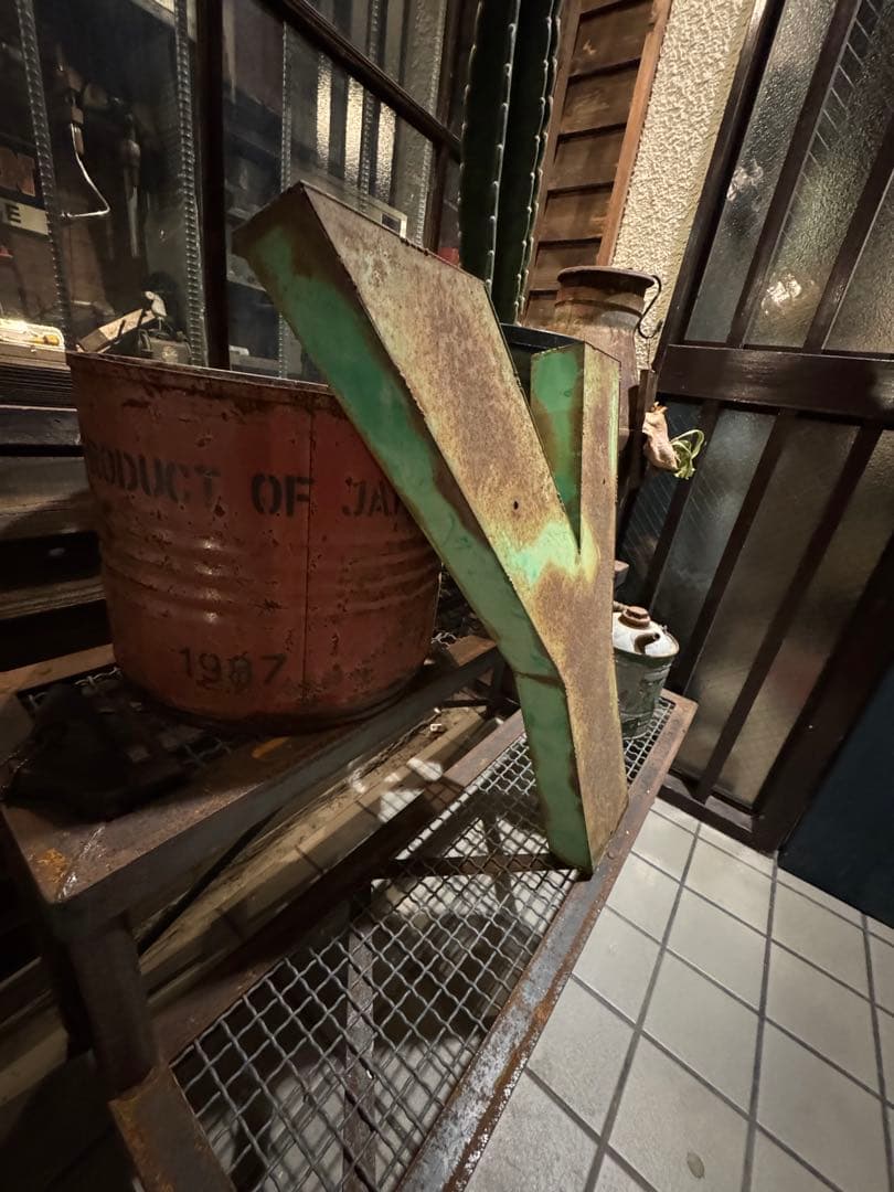 特大 ビンテージ アイアン アルファベット文字Yインダストリアル