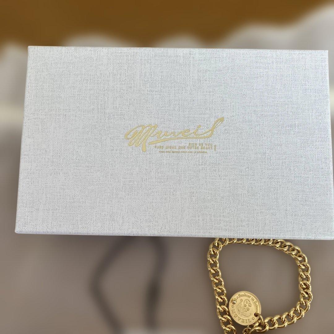 ミュベール×フェイラーコラボレーション限定商品　グランマチャーム　ブローチ