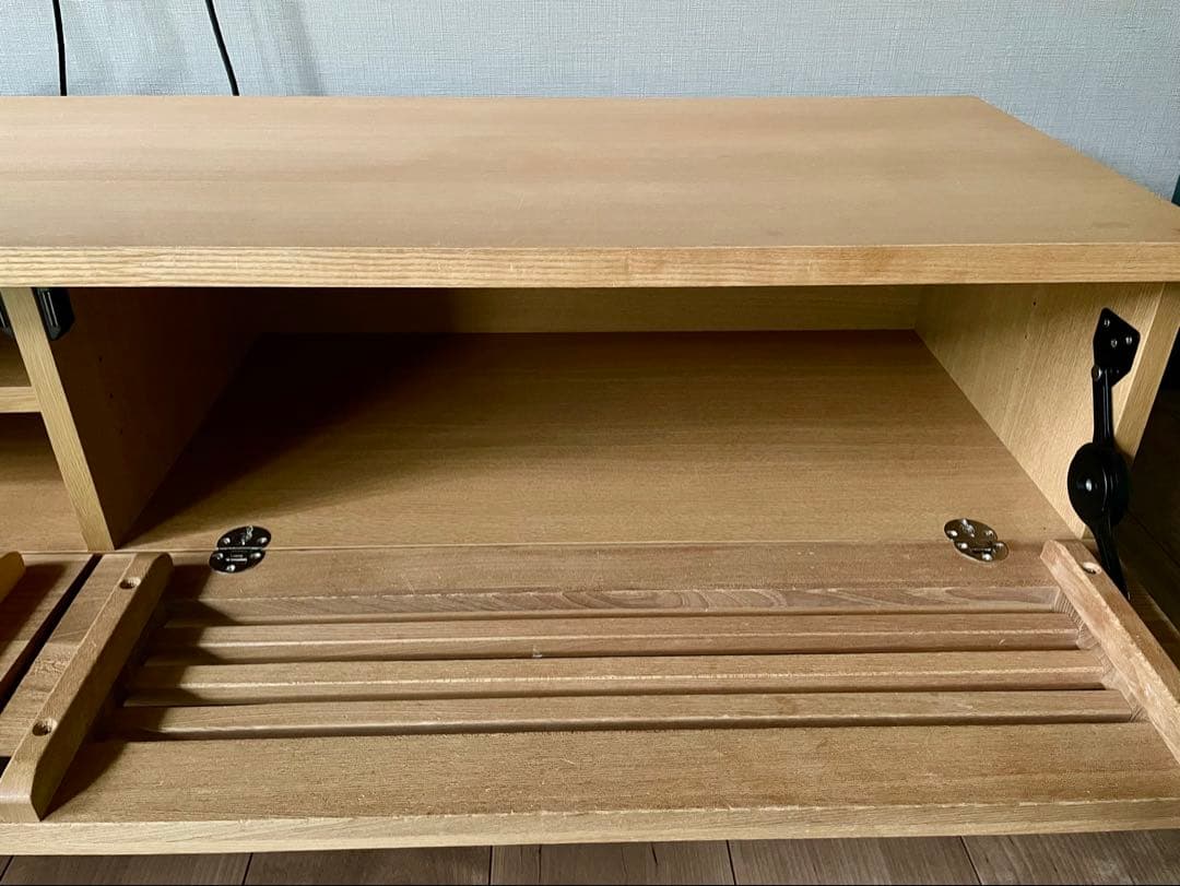 unico 木製 テレビ台 スリットデザイン 引戸付き 約幅150cm