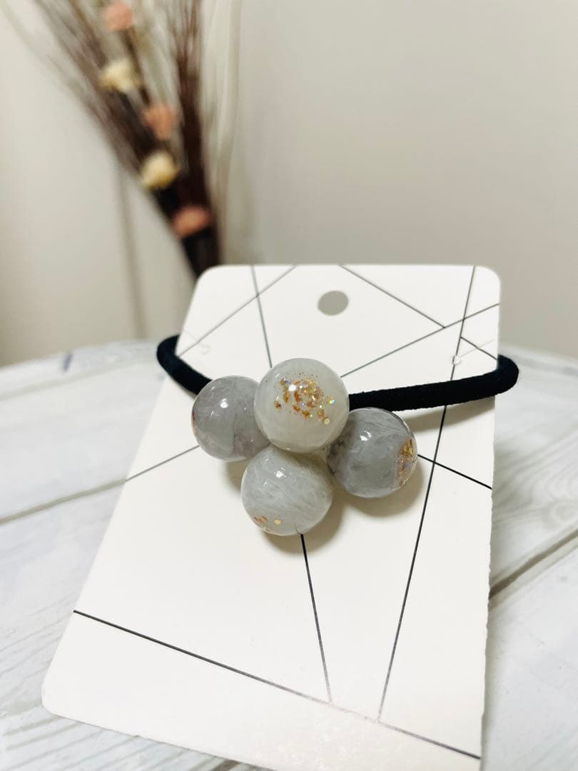 冬の澄みきった青空　レジンヘアゴム