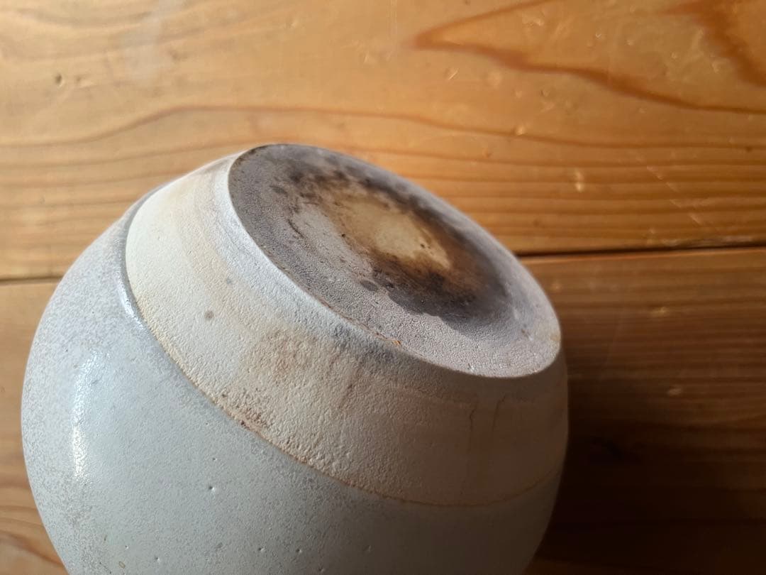 角掛政志　陶器製 白い急須 木製ハンドル　土瓶