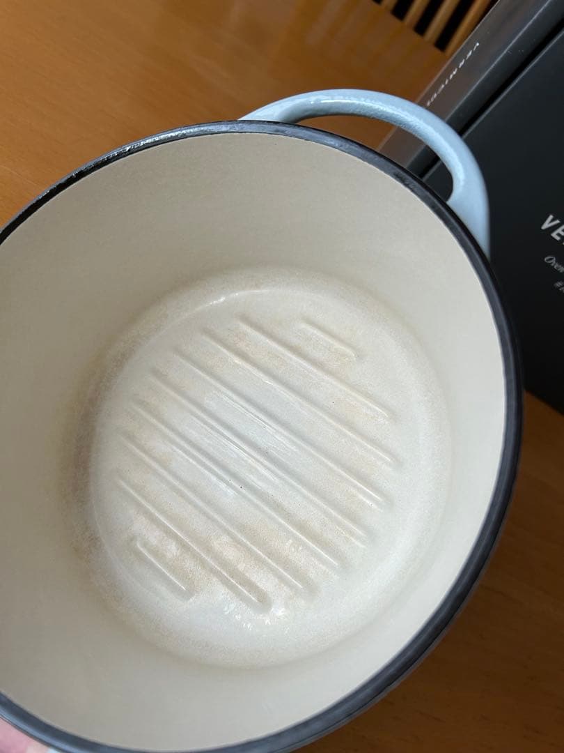 バーミキュラ　オーブンポットラウンド18cm ストーン