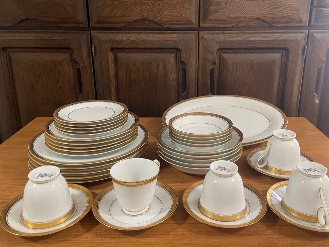 ノリタケ BALMORALバルモラル4019 金彩ディナーセット36ピース