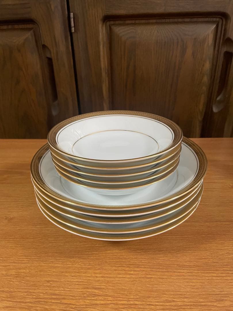 ノリタケ BALMORALバルモラル4019 金彩ディナーセット36ピース