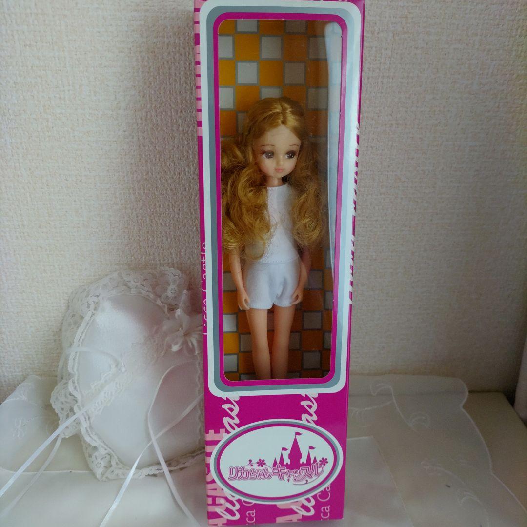 2021年着回しコーディネートモデル2 髪色違い リカちゃんキャッスル