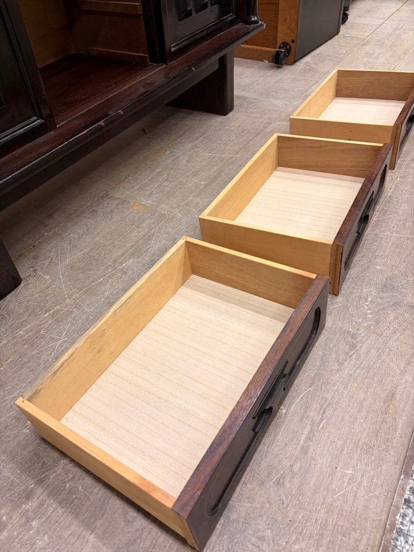 木製キャビネット　棚　アンティーク　ヴィンテージ