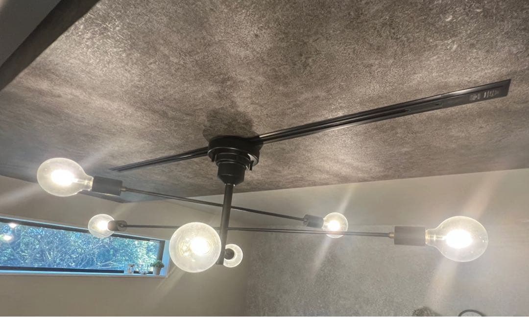 アストル　インターフォルム　シーリングライト　（電球込み）