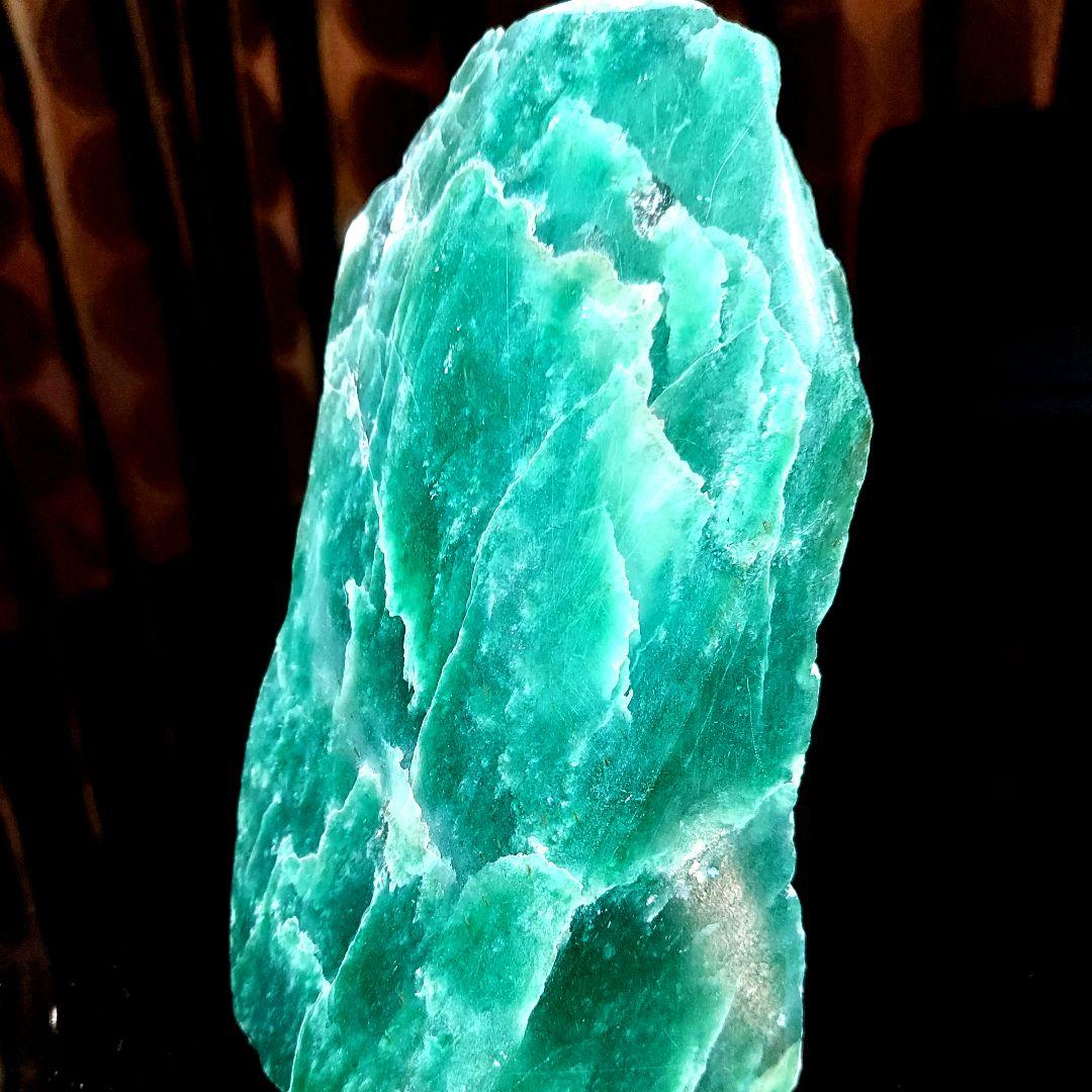 色合い綺麗で大きな インド翡翠 アベンチュリン 原石 表面磨き395