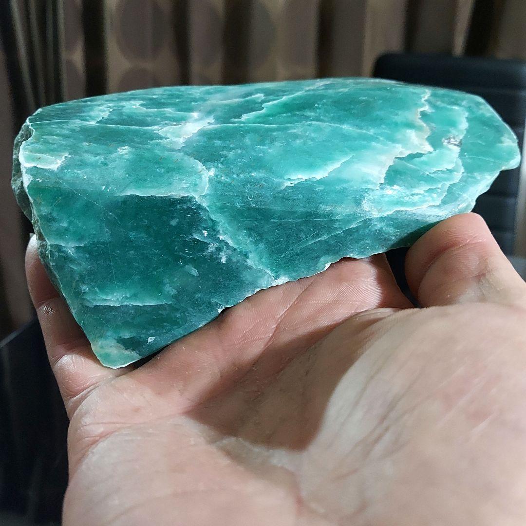 色合い綺麗で大きな インド翡翠 アベンチュリン 原石 表面磨き395