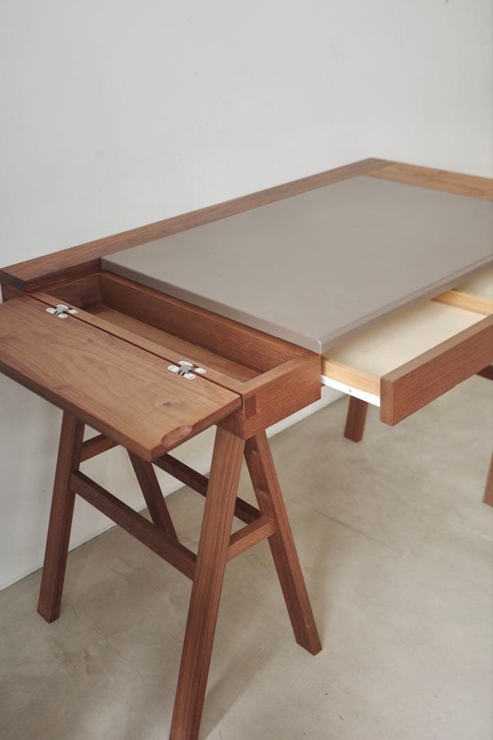 俵屋旅館　オリジナル　ライティングデスク　ウォールナット