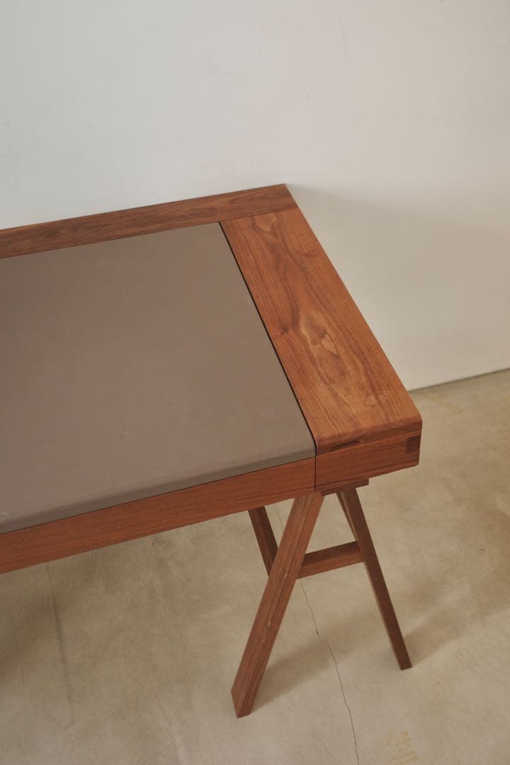 俵屋旅館　オリジナル　ライティングデスク　ウォールナット