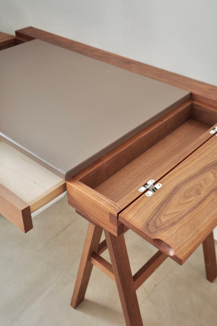 俵屋旅館　オリジナル　ライティングデスク　ウォールナット